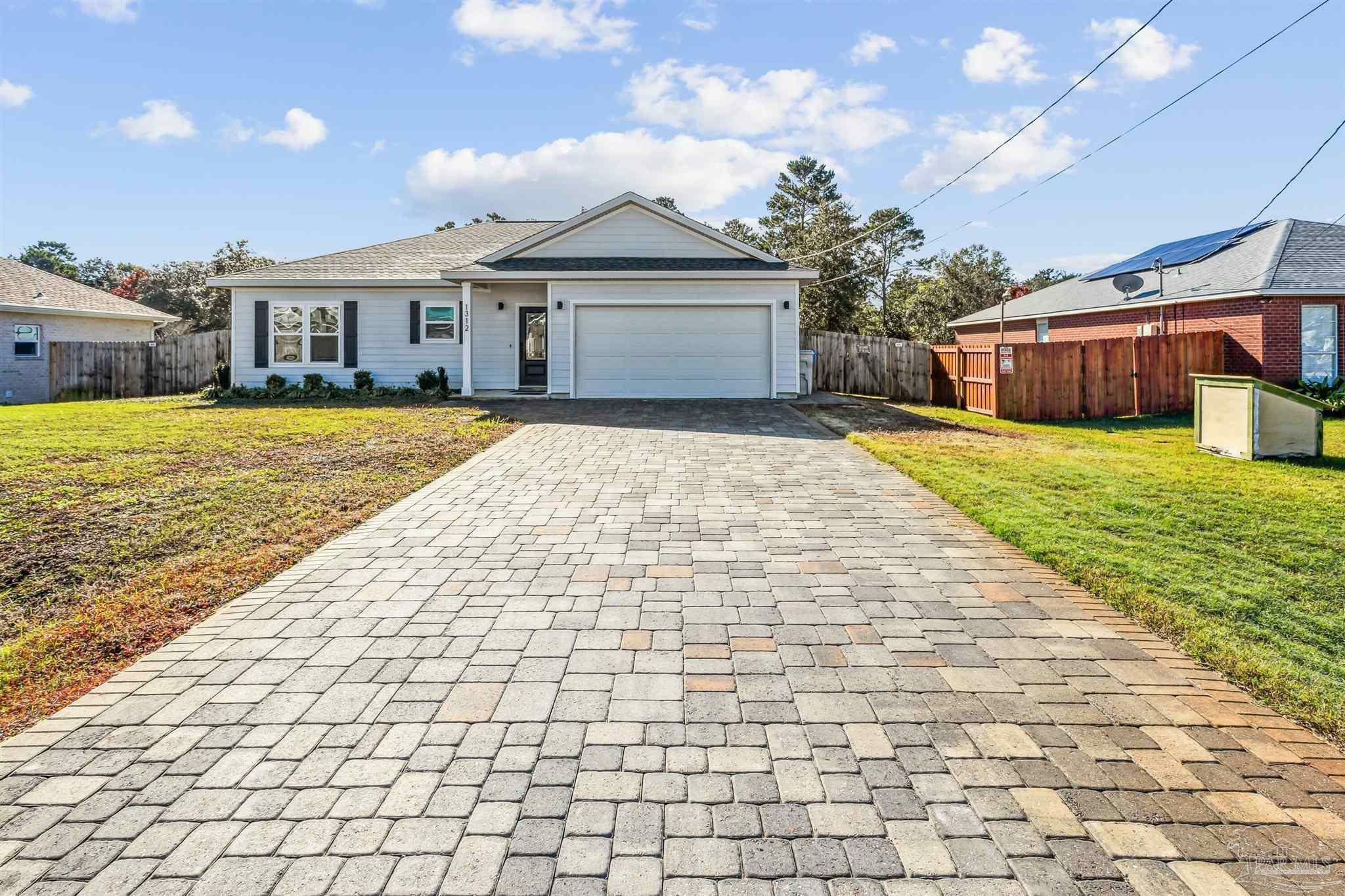 Property Photo:  1312 Little Duck Cir  FL 32563 