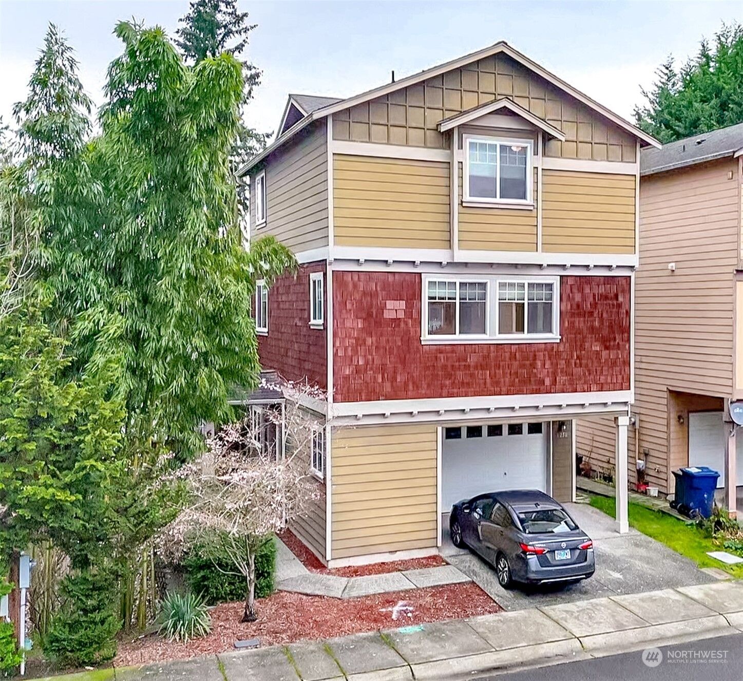 Property Photo:  1256  Ash Ave 112  WA 98270 