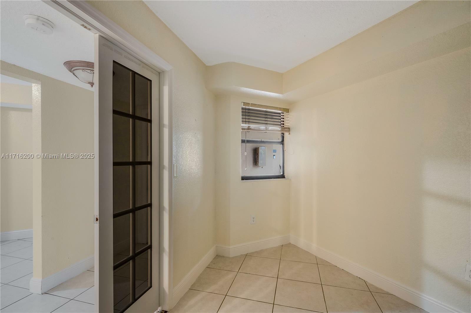 Property Photo:  15545 N Miami Lakeway N 102  FL 33014 