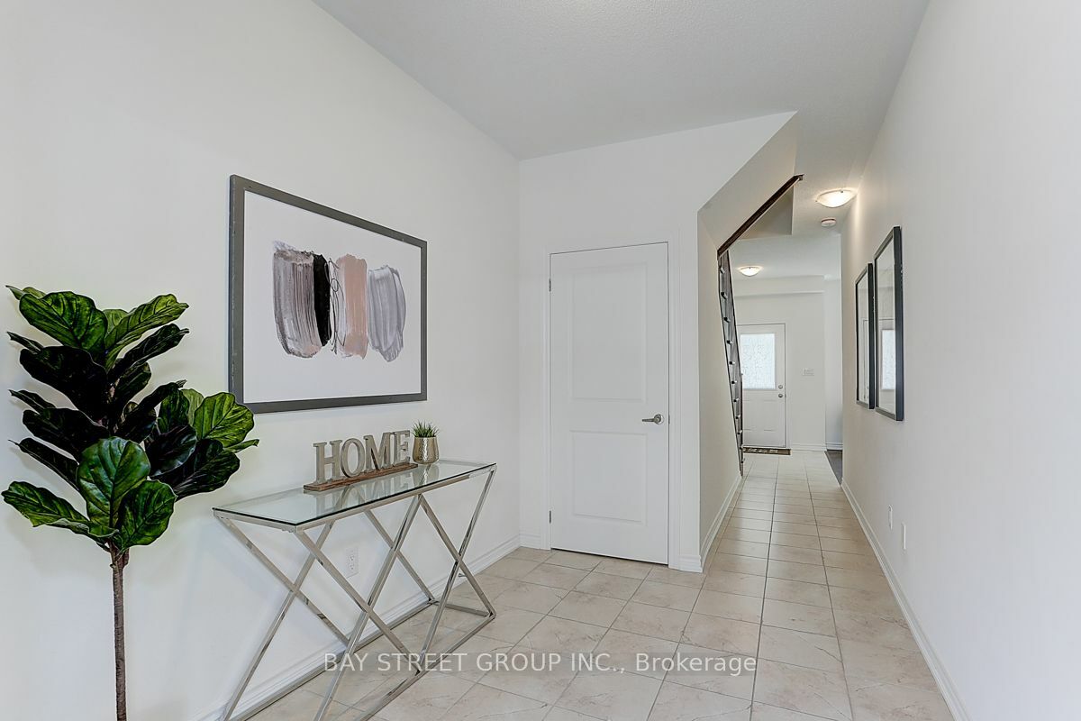 Property Photo:  76 Chicago Lane  ON L6E 0V6 