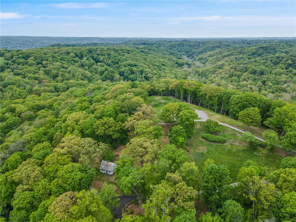 Property Photo: 22-24 Lanes End PA 15143