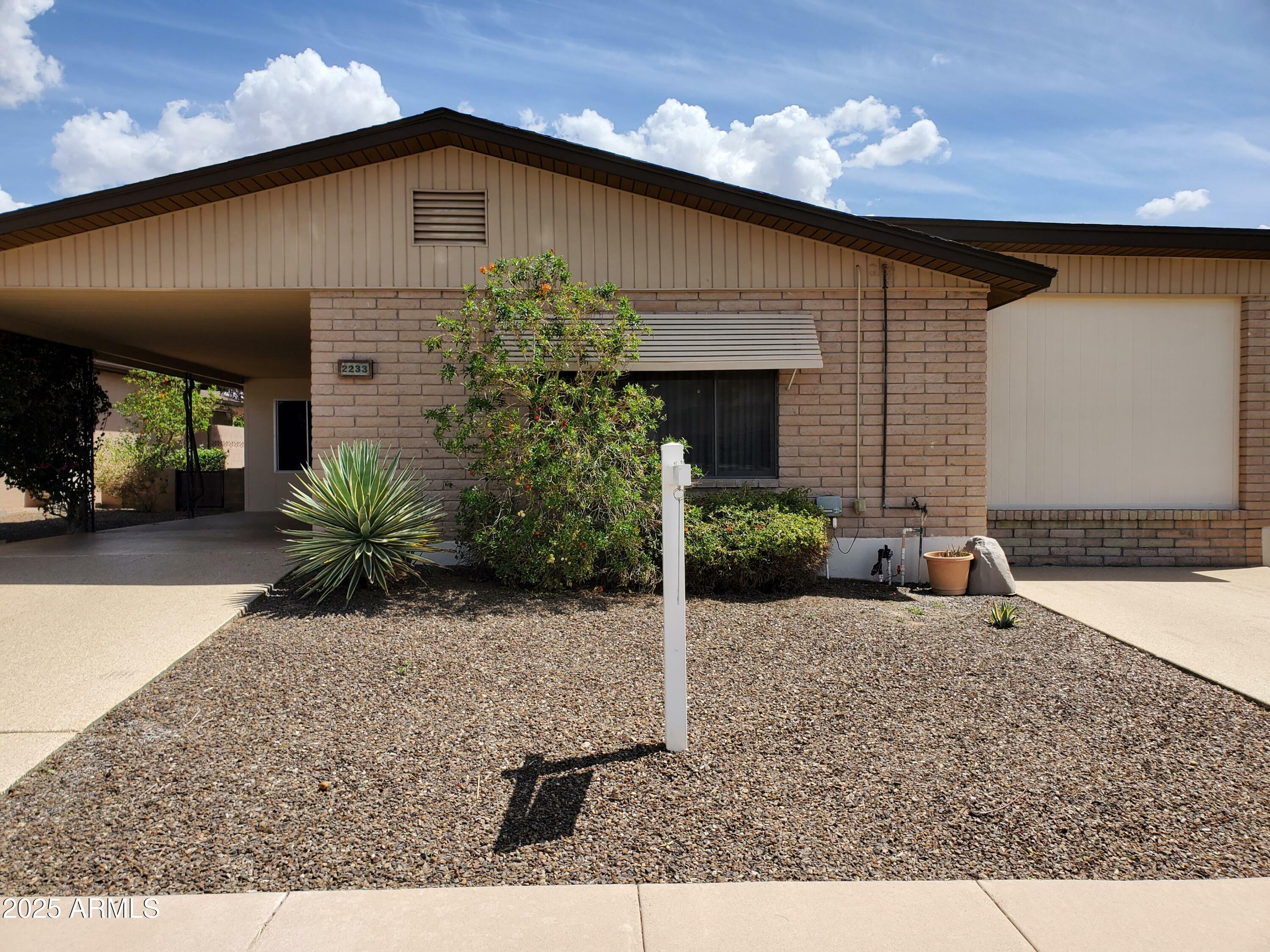 2233 N Middlecoff Drive  Mesa AZ 85215 photo