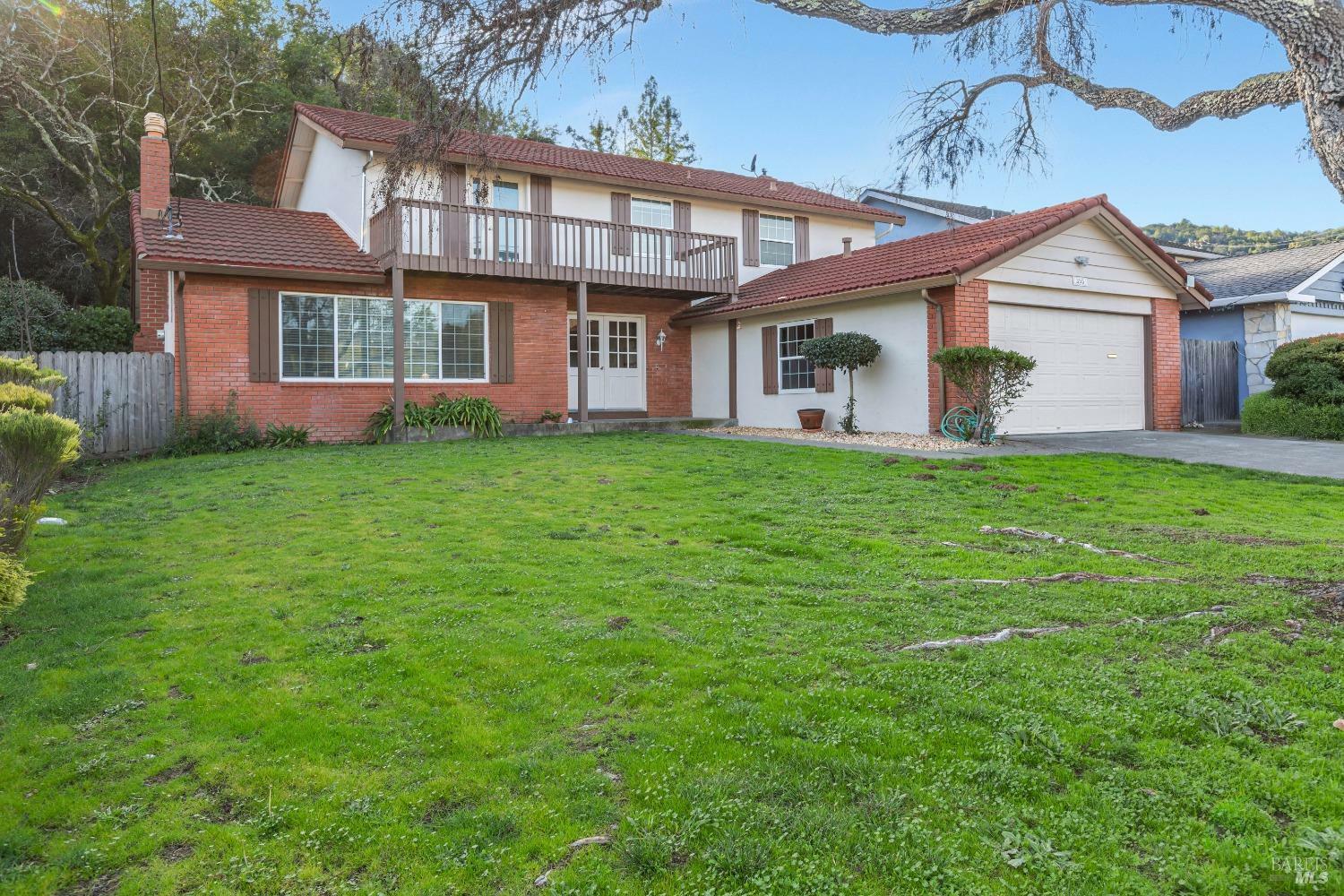 Property Photo:  395 Marin Oaks Drive  CA 94949 