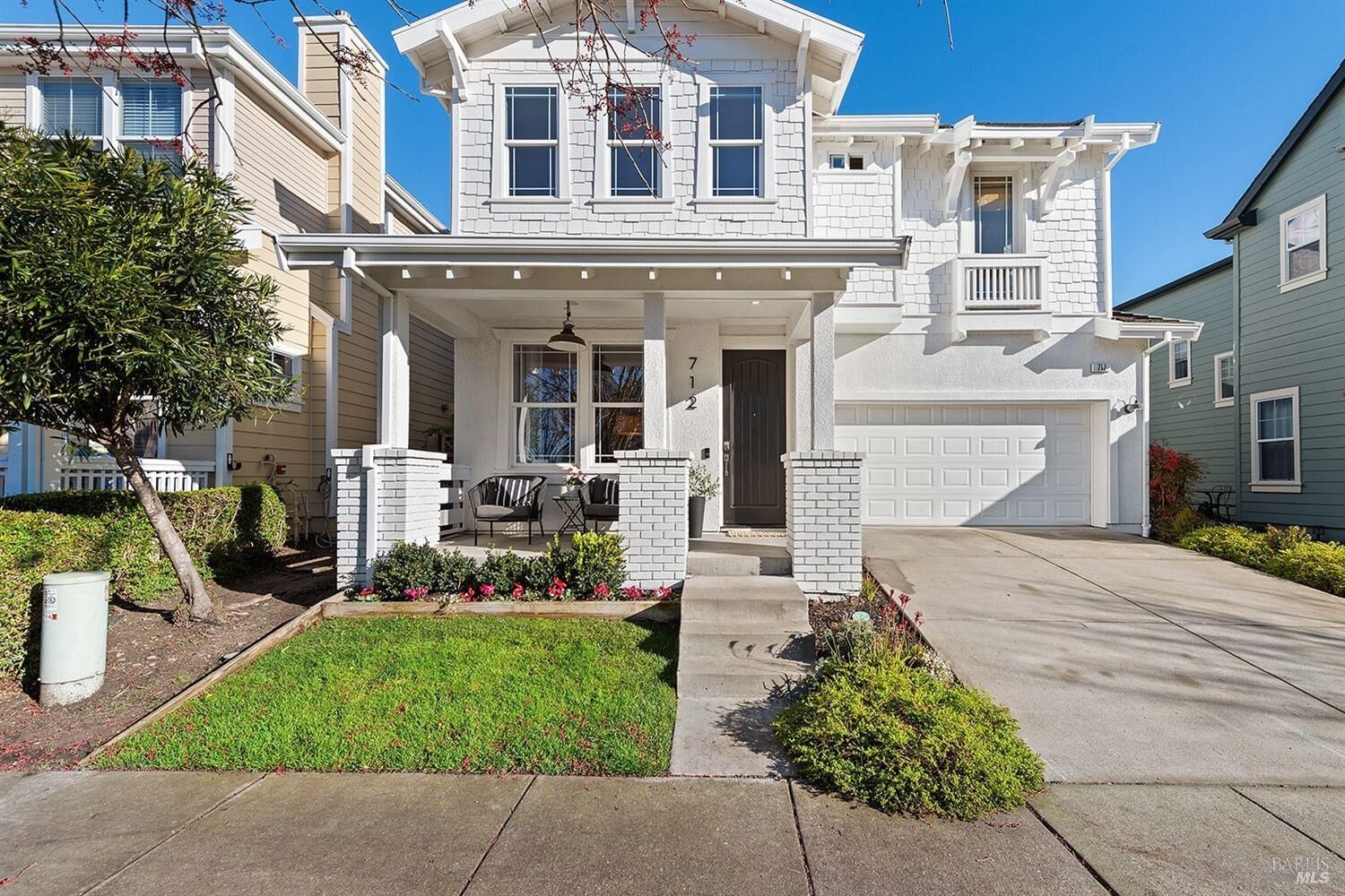 Property Photo:  712 Yorkshire Road  CA 94954 
