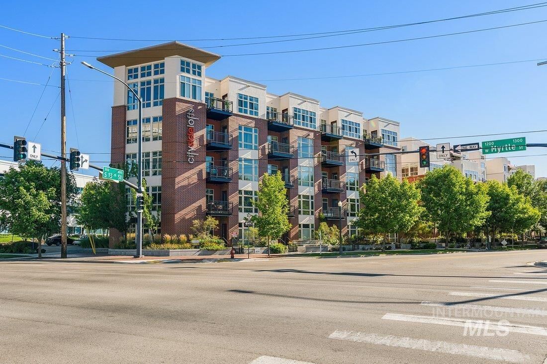 Property Photo:  406 S 13th St 304  ID 83702 