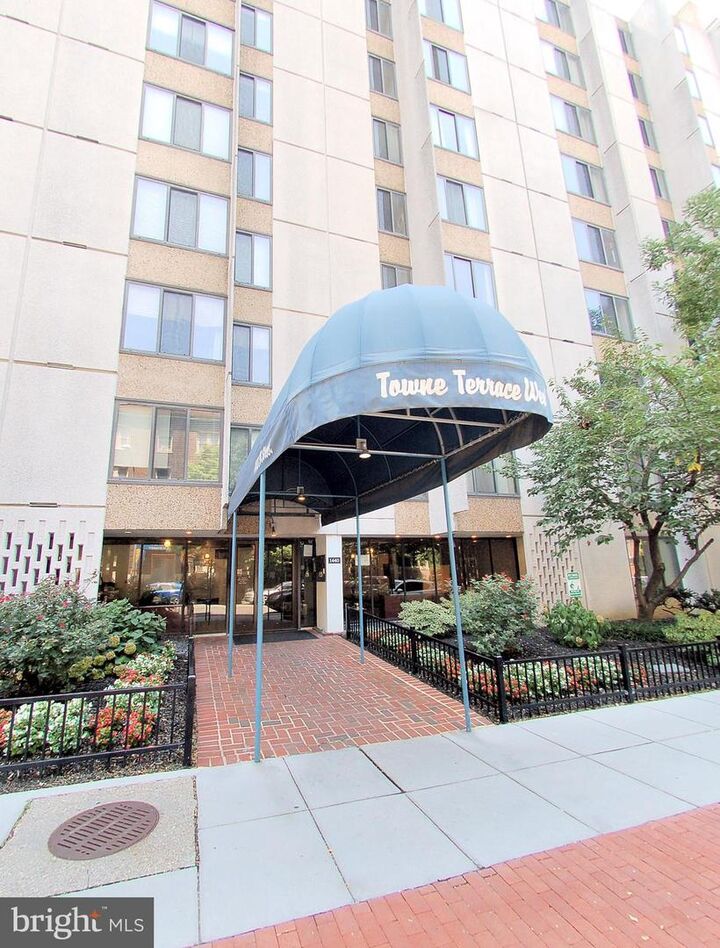 1440 N Street NW 314  Washington DC 20005 photo