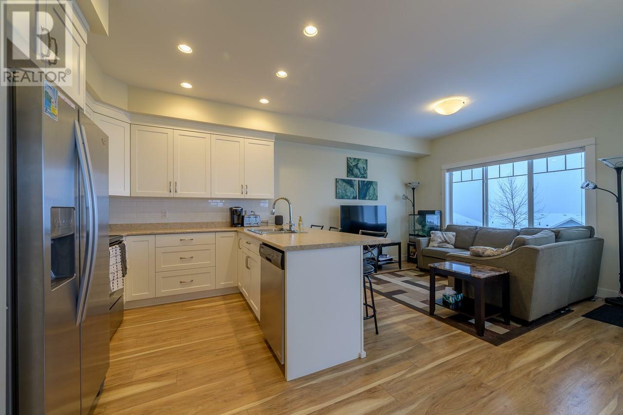 Property Photo:  1325 Aberdeen Drive 114  BC V1S 0C7 