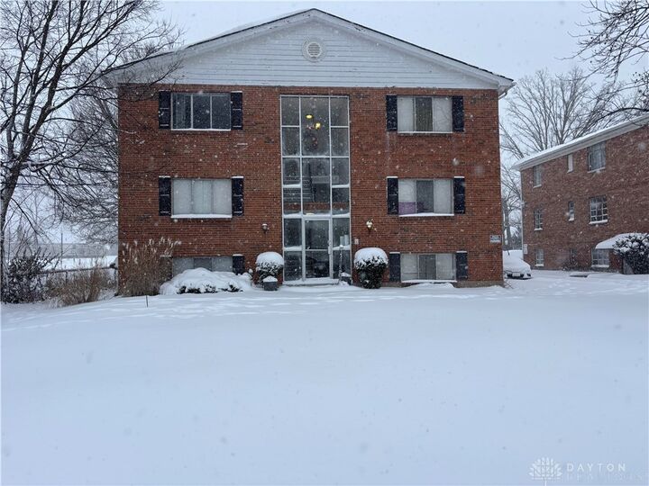 1207 W Fairview Avenue  Dayton OH 45406 photo