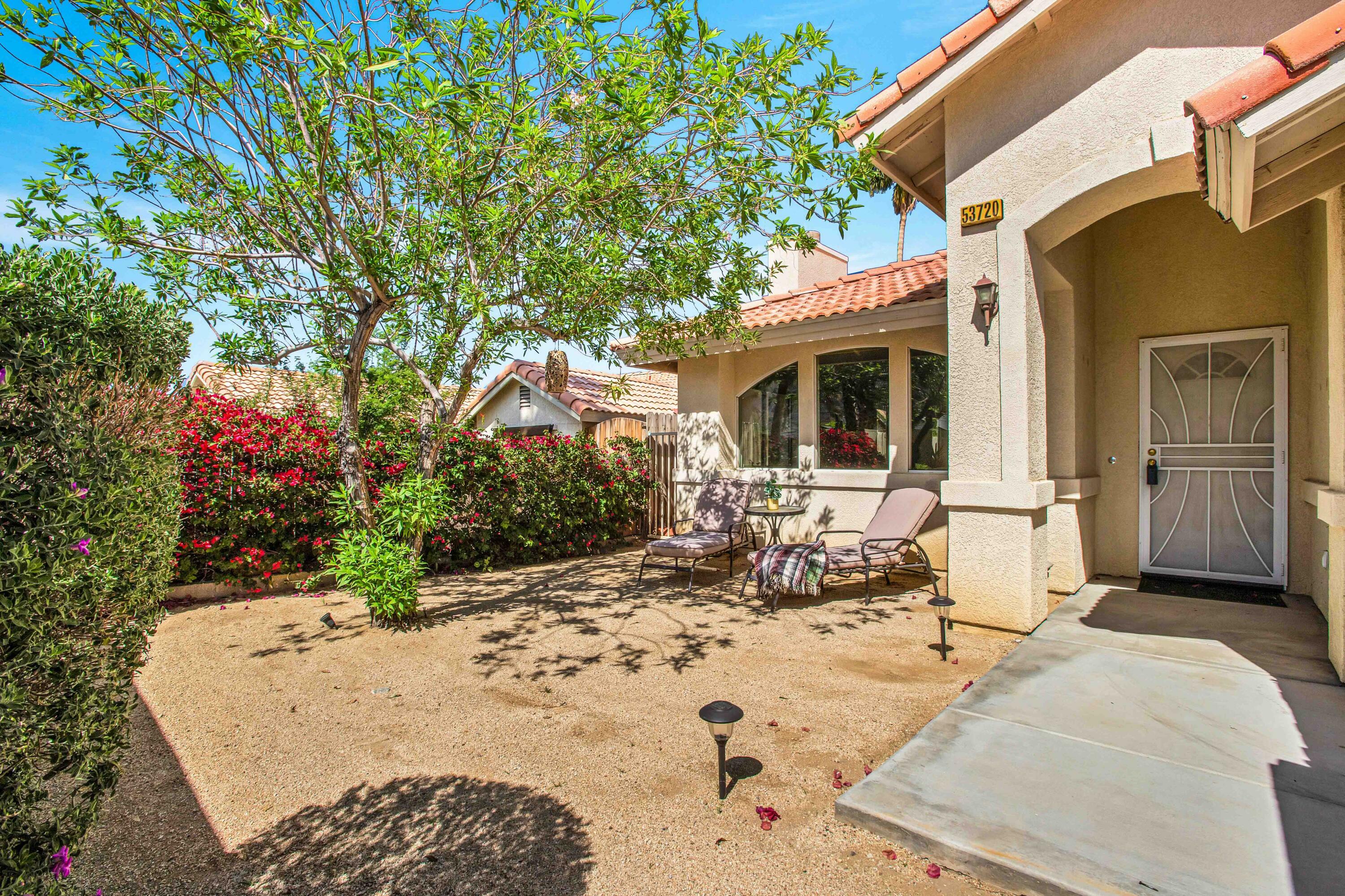 Property Photo: 53720 Avenida Mendoza CA 92253