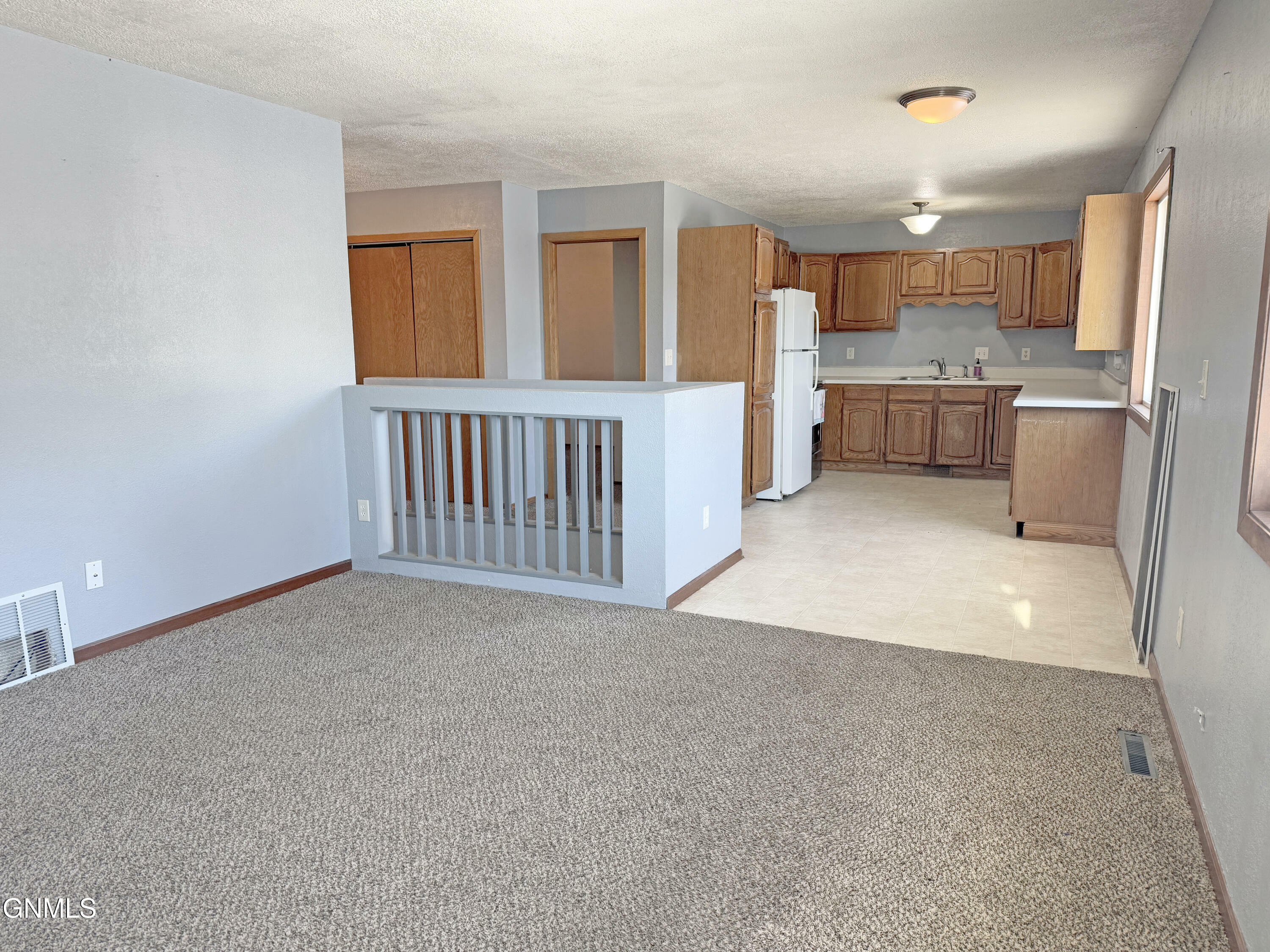 Property Photo:  1105 6th Avenue NW  ND 58554 