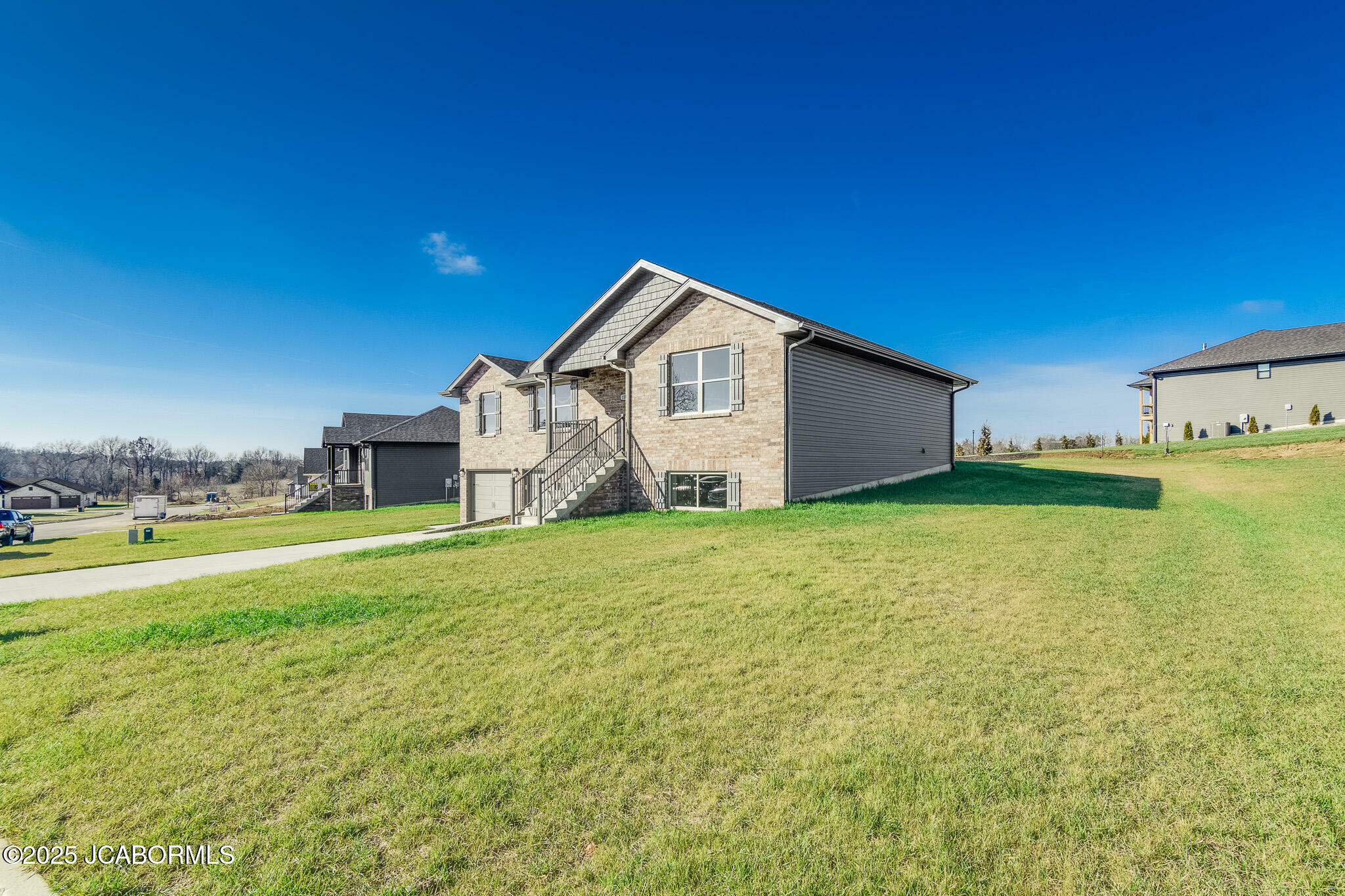 Property Photo:  1505 Summerfield Drive  MO 65109 