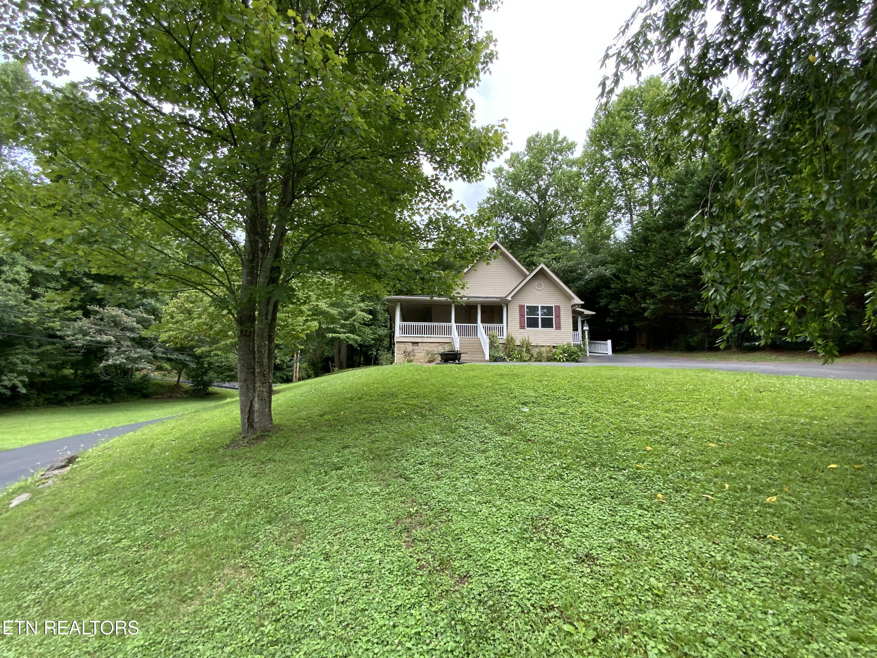 Property Photo:  222 Palmer Rd  TN 37738 