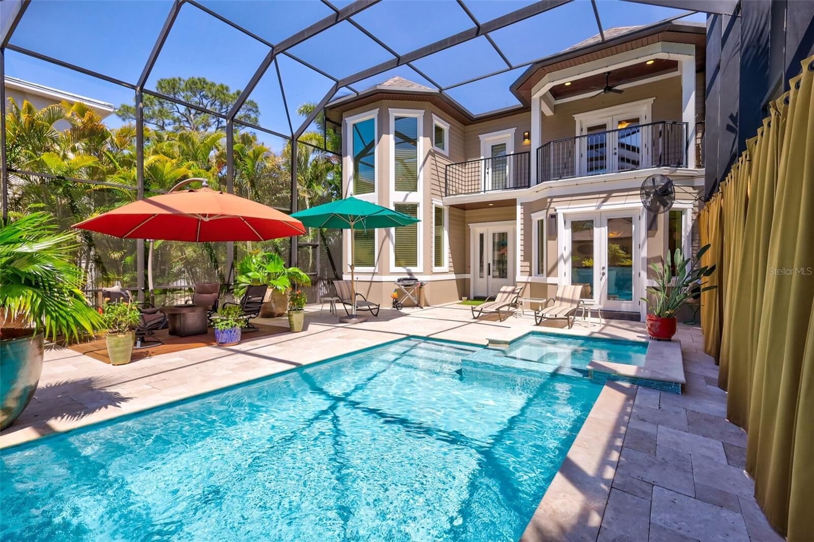 Property Photo: 2139 Hawthorne Street FL 34239
