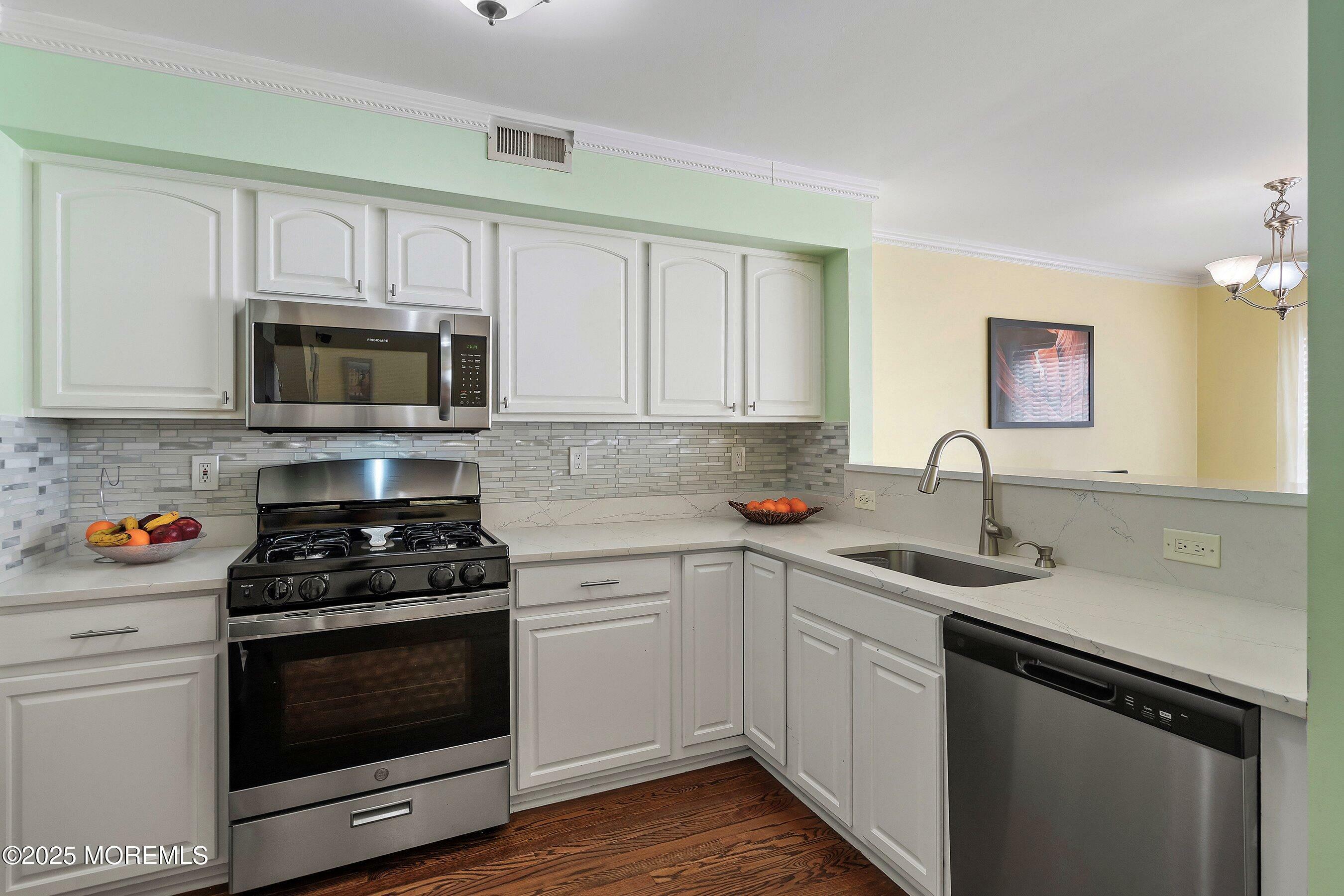 Property Photo:  456 Lexington Avenue  NJ 07753 