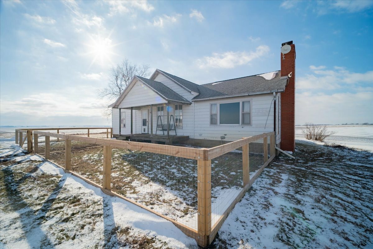 Property Photo:  1243 E 1675 North Road  IL 61732 