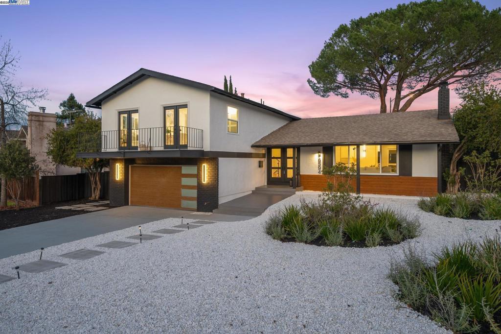 Property Photo: 6594 Jeremie Dr CA 95120