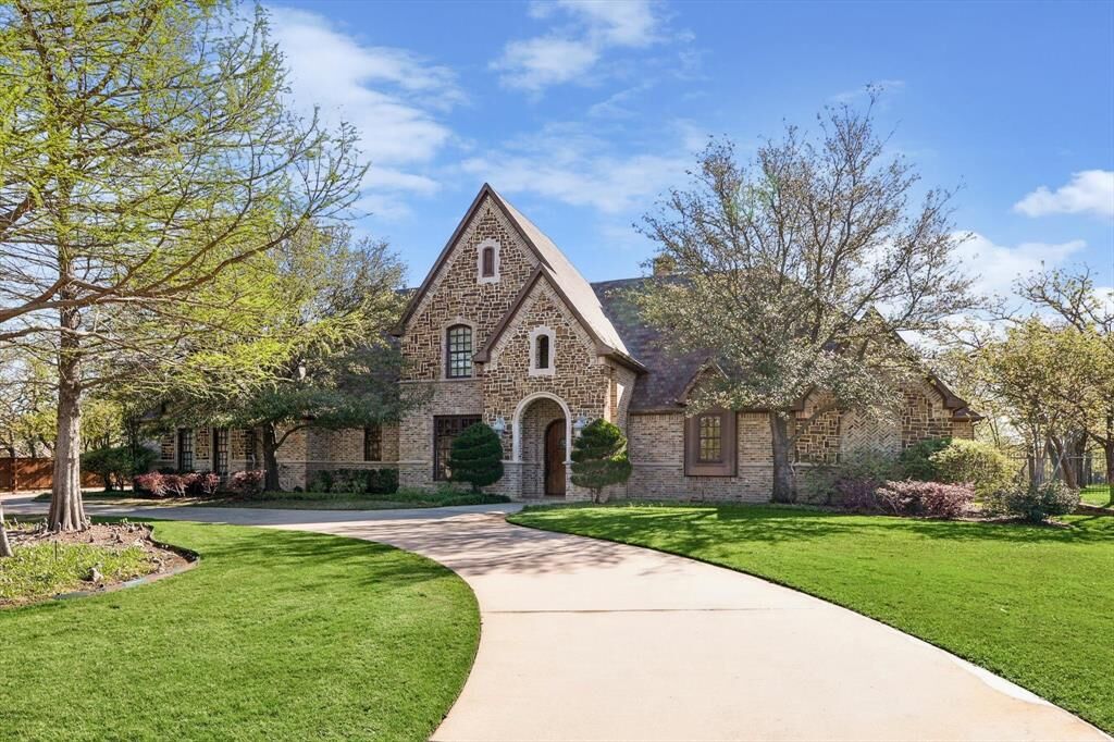 Property Photo: 5804 Lighthouse Drive TX 75022