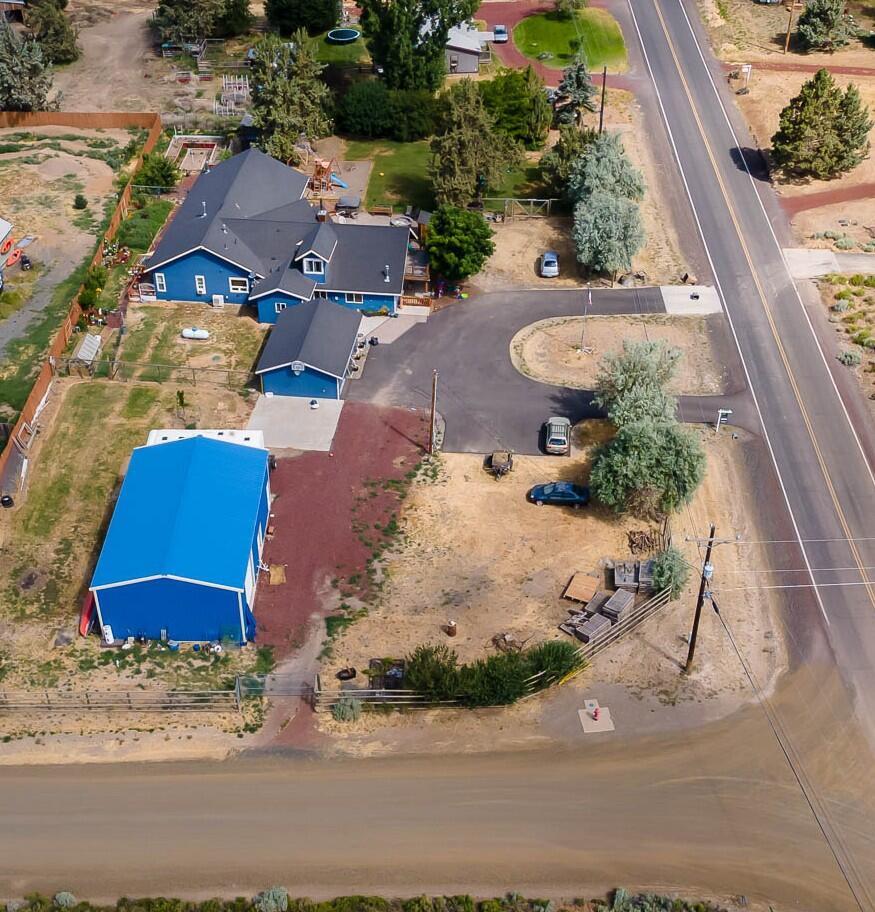 Property Photo: 12654 SW Cinder Drive OR 97760