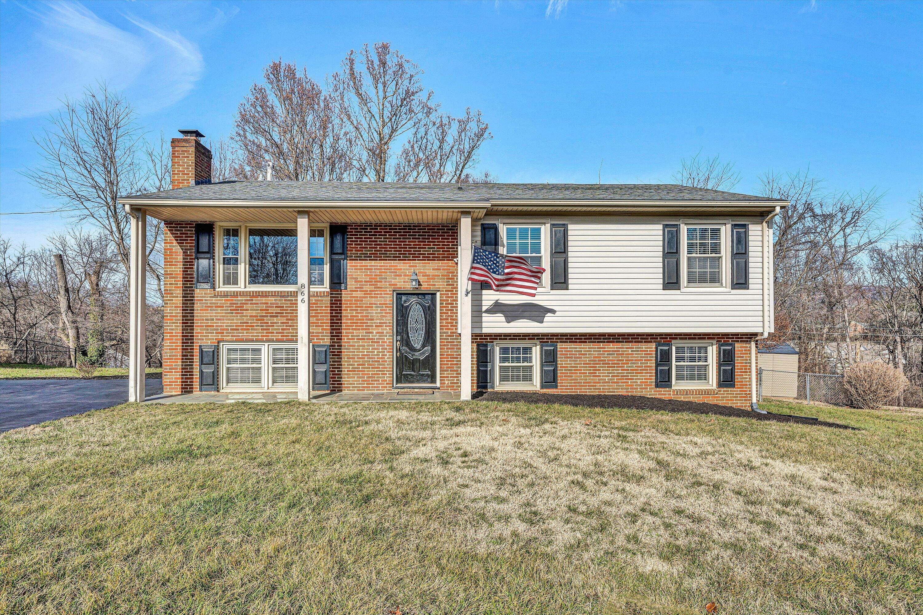 Property Photo:  866 Dillon Dr  VA 24179 