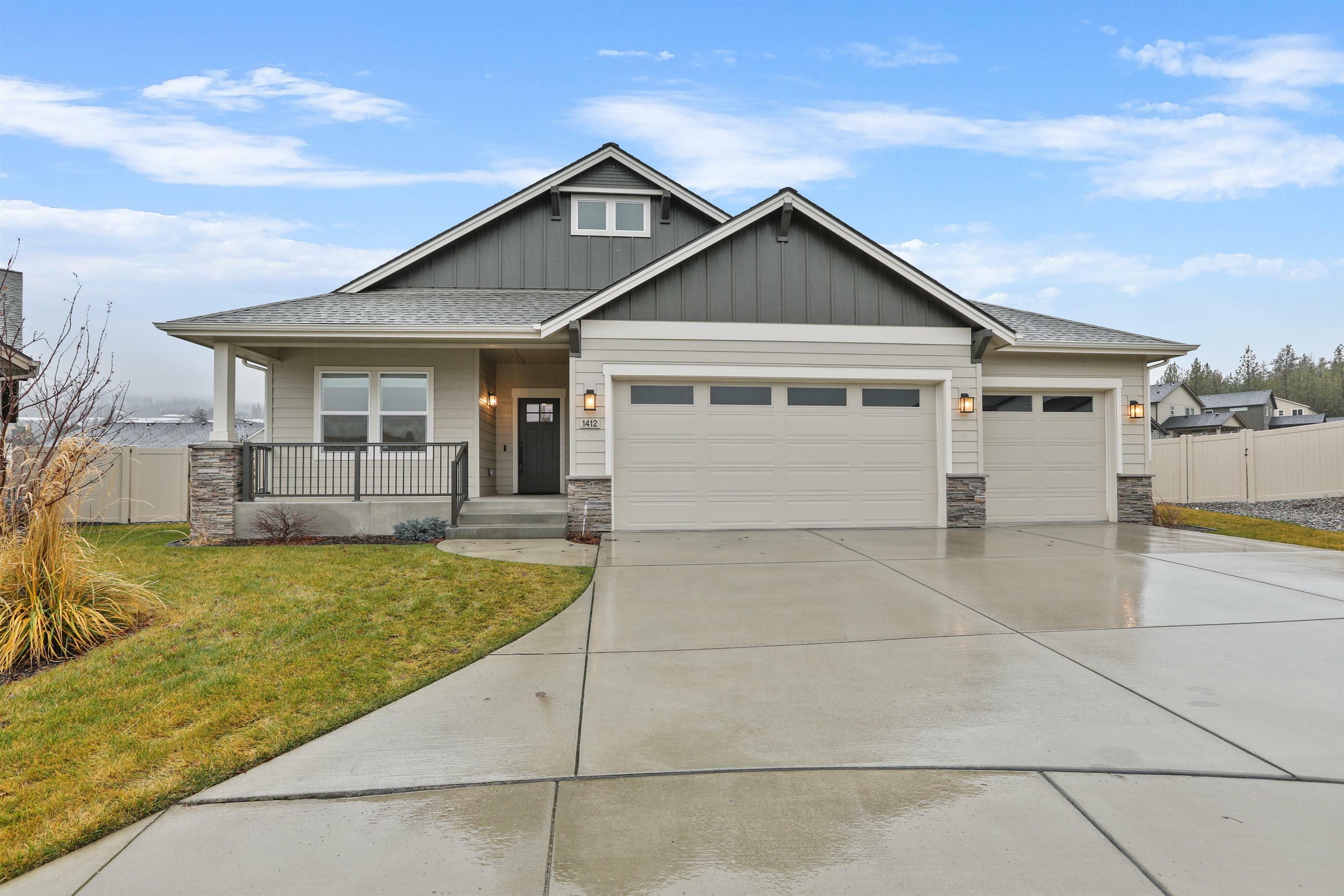 Property Photo: 1412 S Lily Ct WA 99212