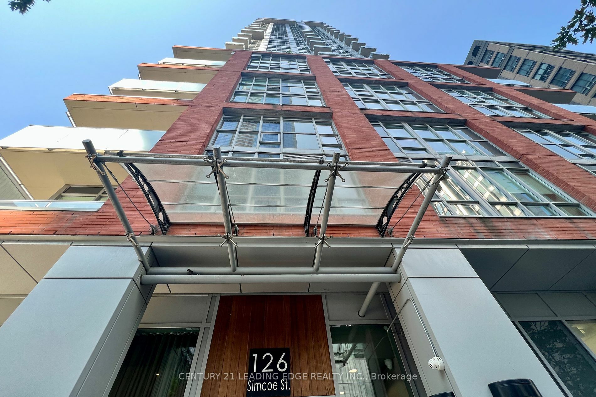 Property Photo:  126 Simcoe St 1508  ON M5H 4E6 