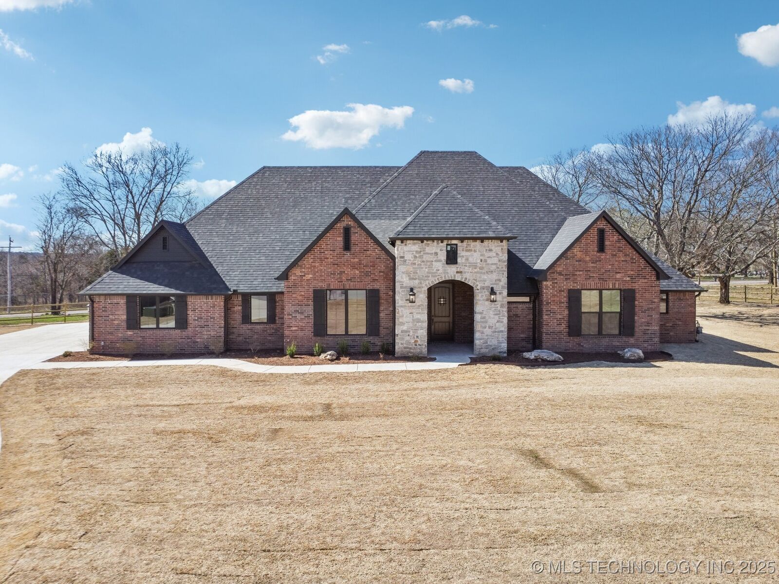 Property Photo:  20936 S Addison Avenue  OK 74019 