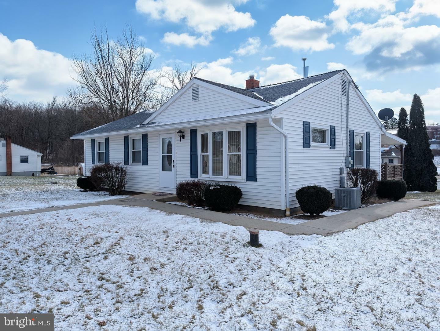 Property Photo: 122 Fairview St PA 15537
