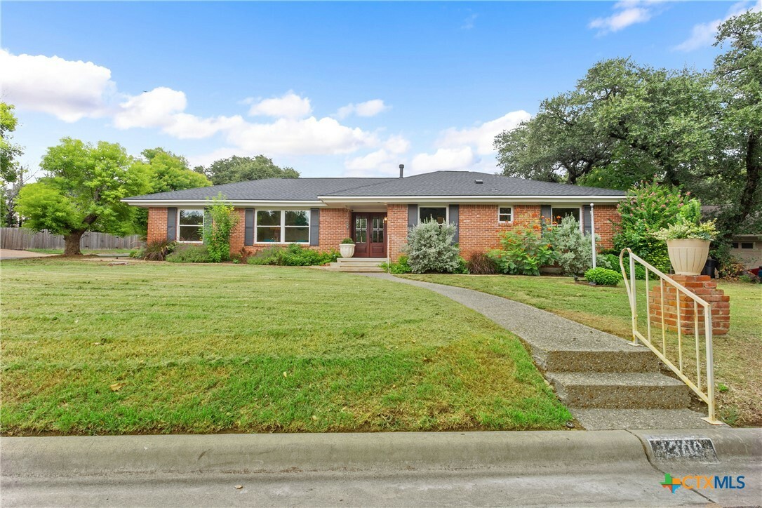 Property Photo:  1308 Cardinal Hill Circle  TX 78758 