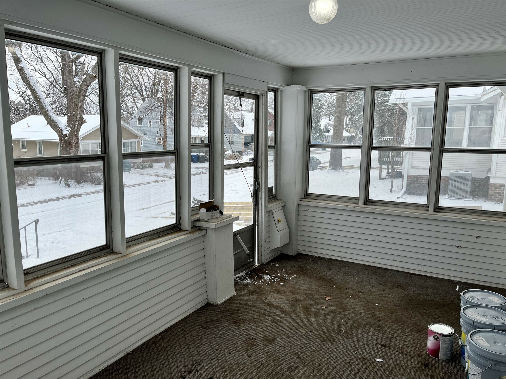 Property Photo:  680 34th Street  IA 50312 