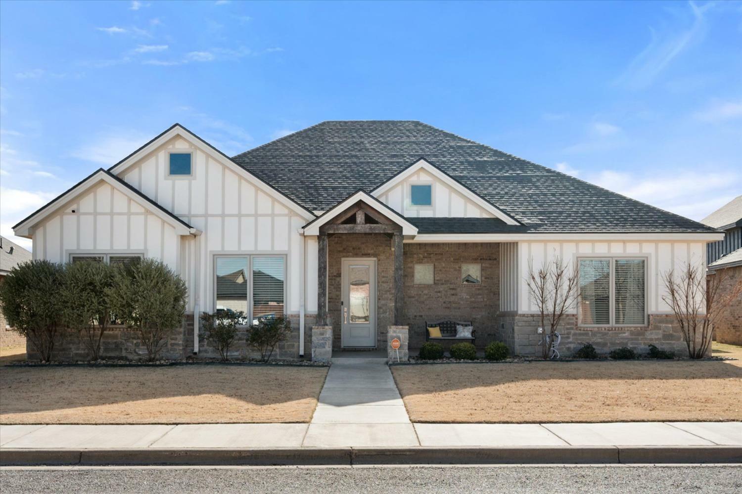 Property Photo: 609 N 10th Street TX 79382
