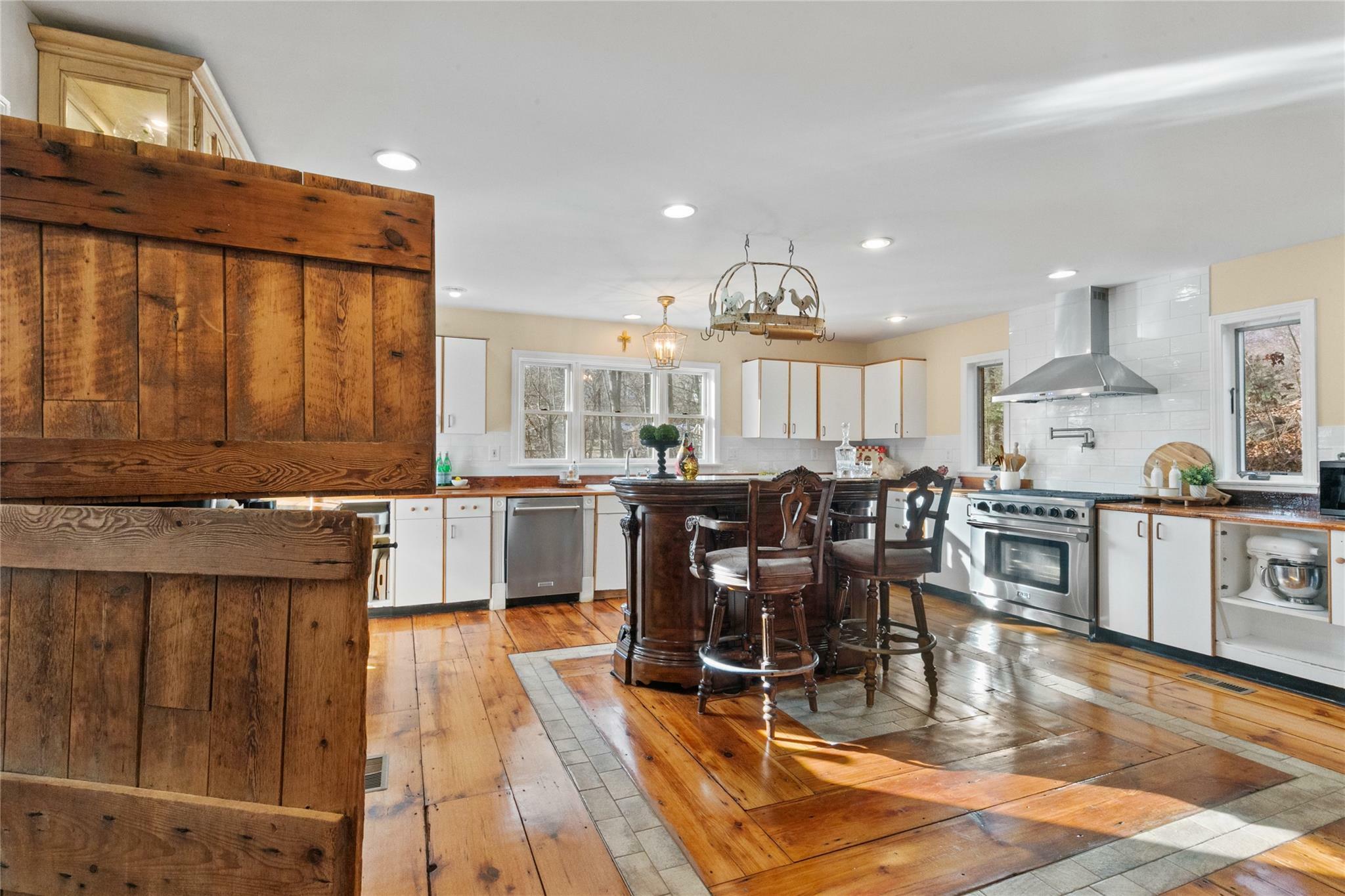 Property Photo: 62 Oscawana Lake Road NY 10579