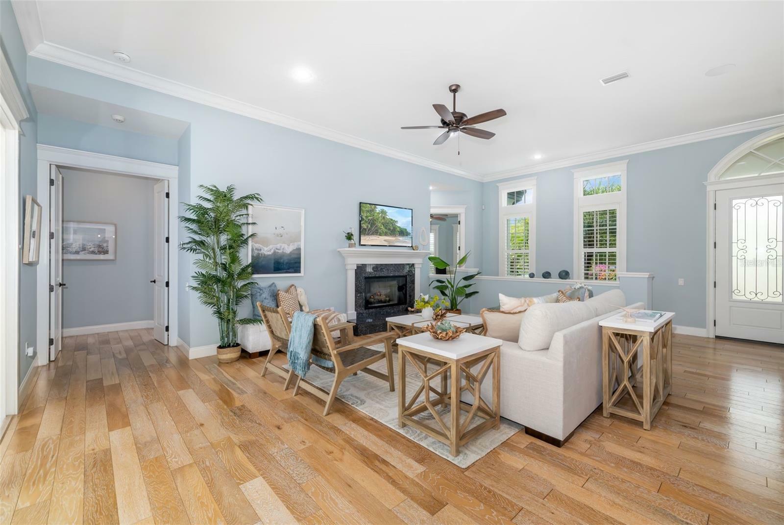 Property Photo: 1810 Lincoln Drive FL 34236