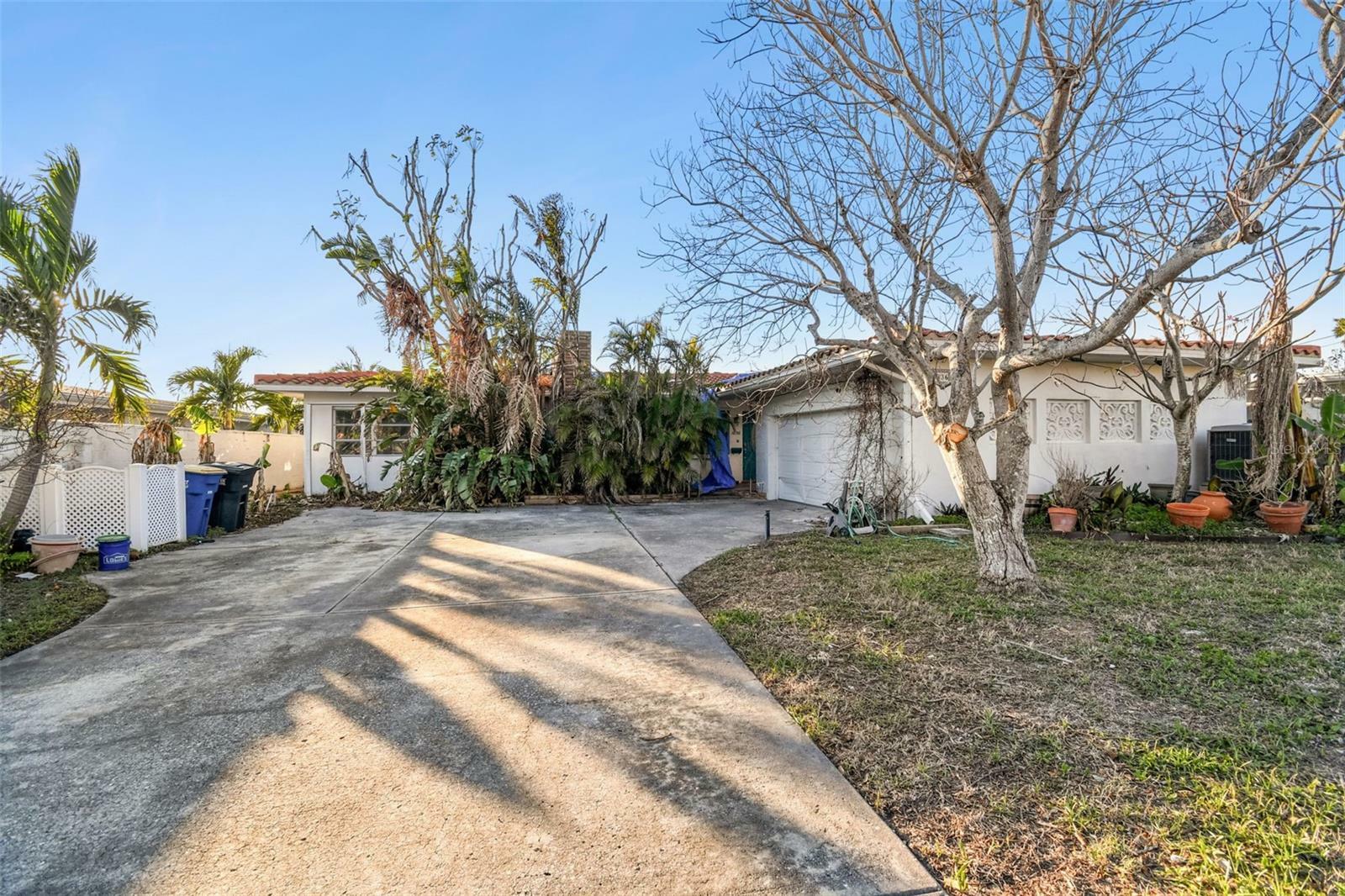 Property Photo: 1836 Venetian Point Drive FL 33755