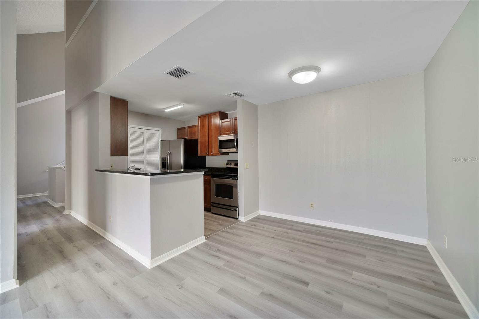 Property Photo: 6148 Westgate Drive 301 FL 32835