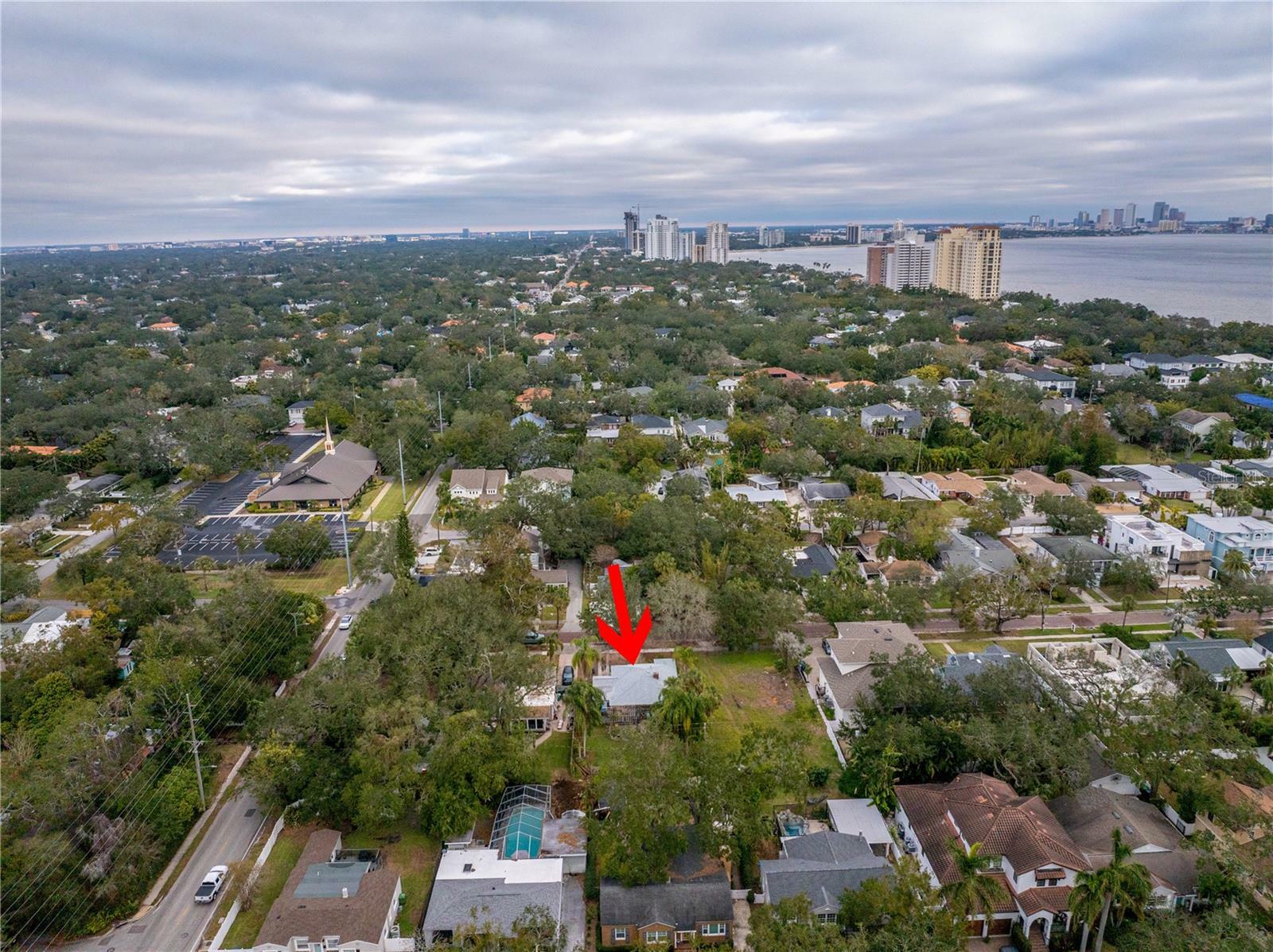 Property Photo: 2932 W Alline Avenue FL 33611