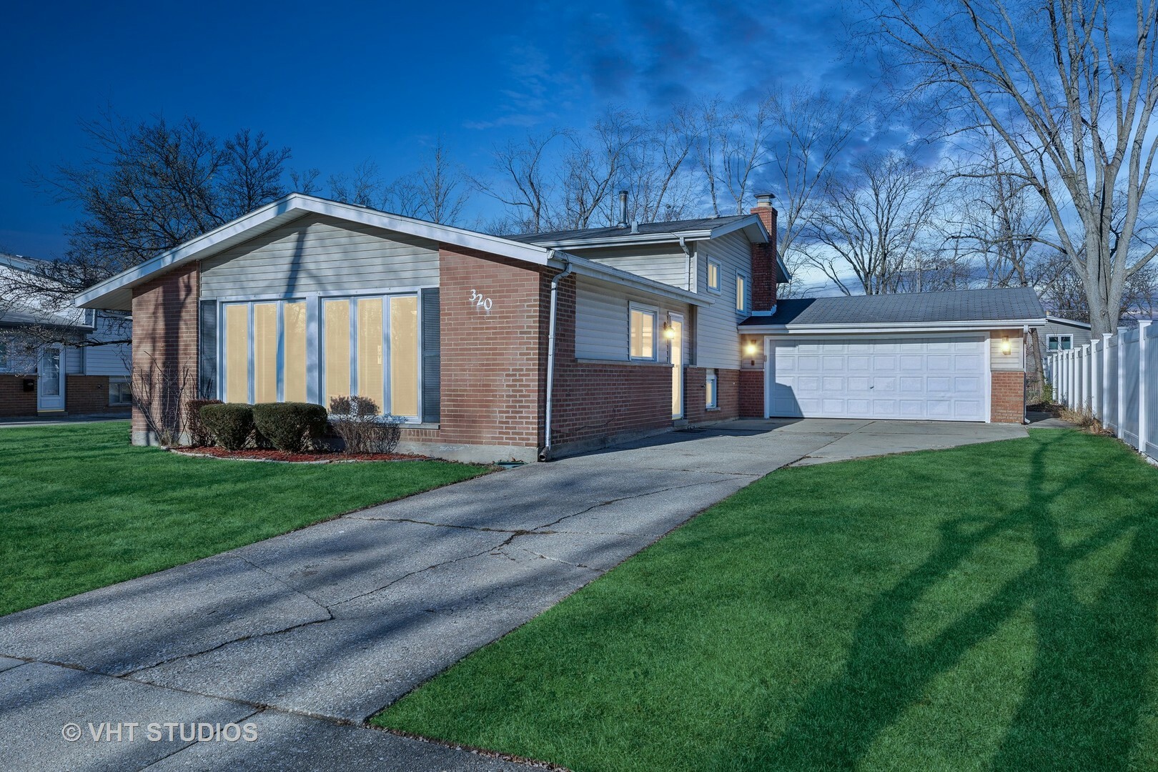 Property Photo:  320 Illinois Street  IL 60466 