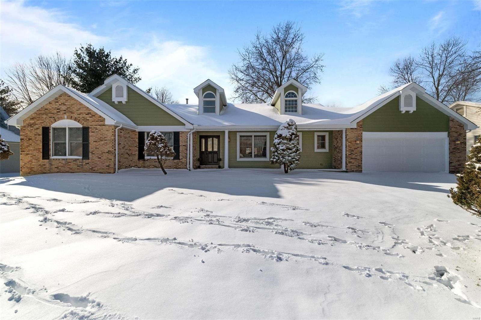 Property Photo: 309 Meadow Place Drive MO 63303