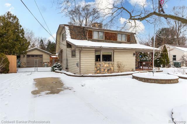 Property Photo:  2820 Buckner Road  MI 48362 