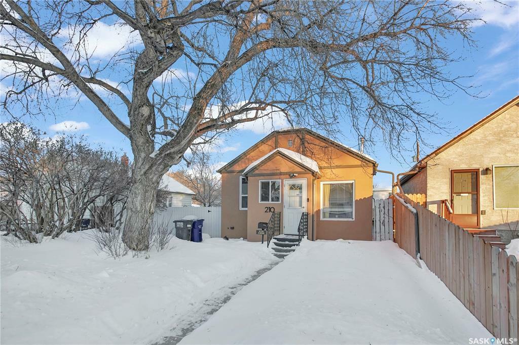 210 L Avenue N  Saskatoon SK S7L 2P4 photo