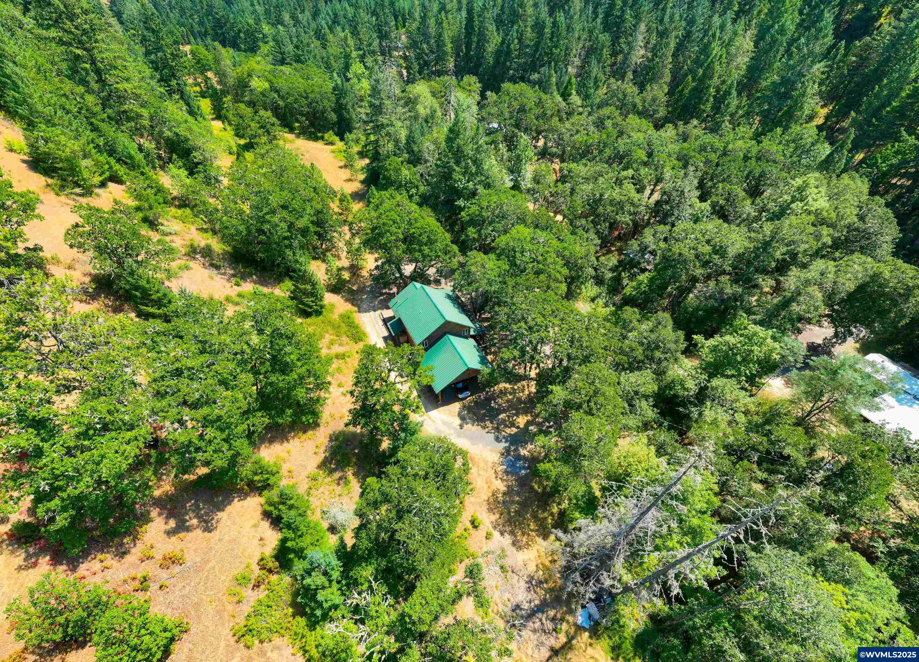 Property Photo:  1470 East Willis Creek Rd  OR 97496 