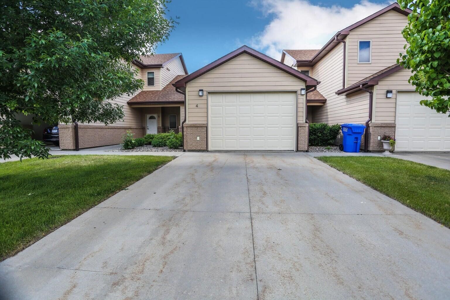 Property Photo: 1916 SE Prospect #4 Ave SD 57401