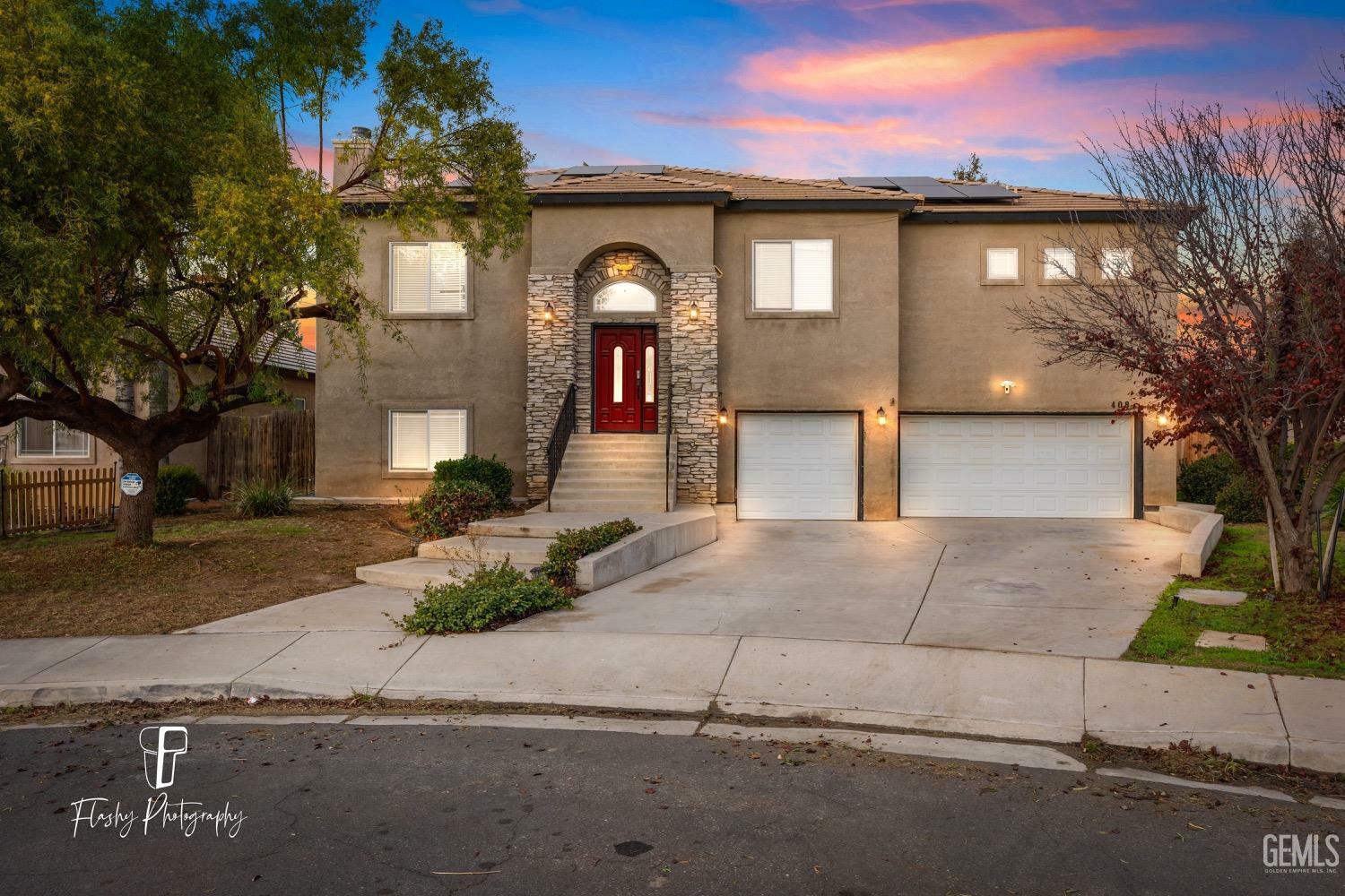 Property Photo:  408 Brite Meadow Court  CA 93308 