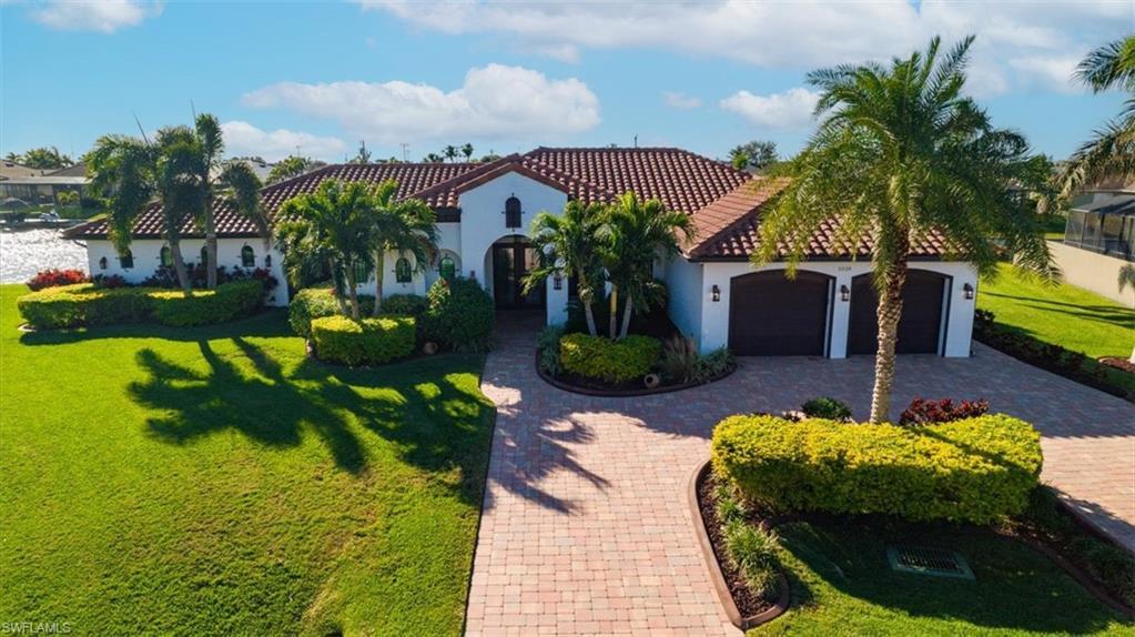 Property Photo: 2520 SW 14th Pl FL 33914