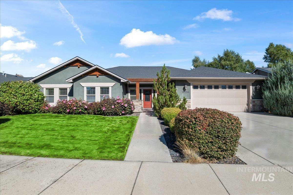 Property Photo: 10170 W Broadford Dr ID 83669