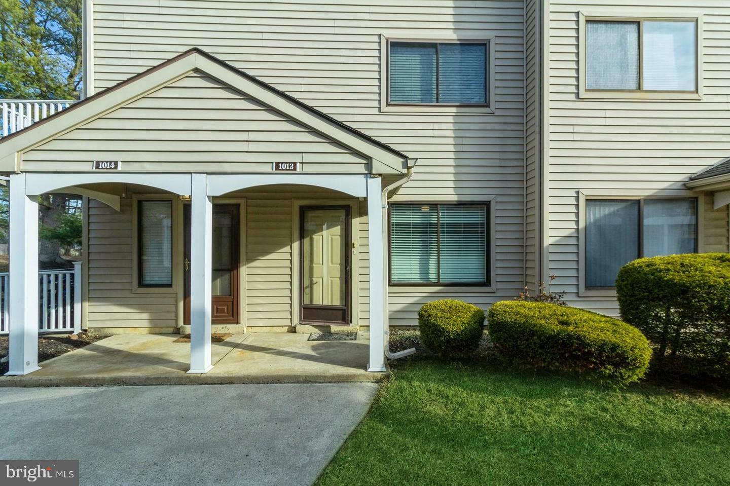 Property Photo:  1013 Gregory Way  NJ 08043 