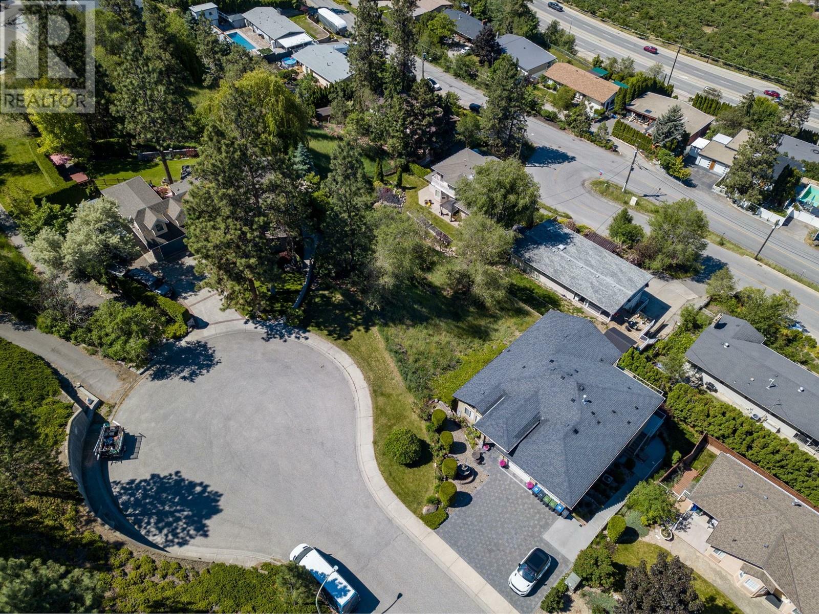 Photo de la propriété:  952 Ackerman Court  BC V1X 7L2 