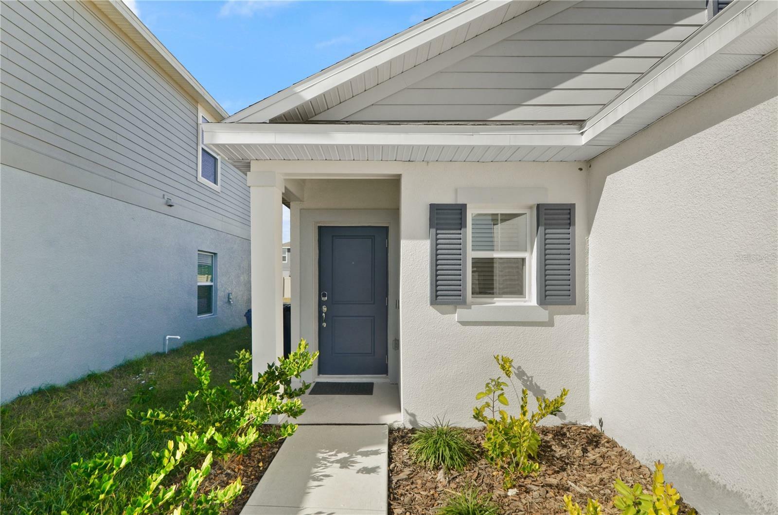 Property Photo:  640 Reggie Road  FL 33884 