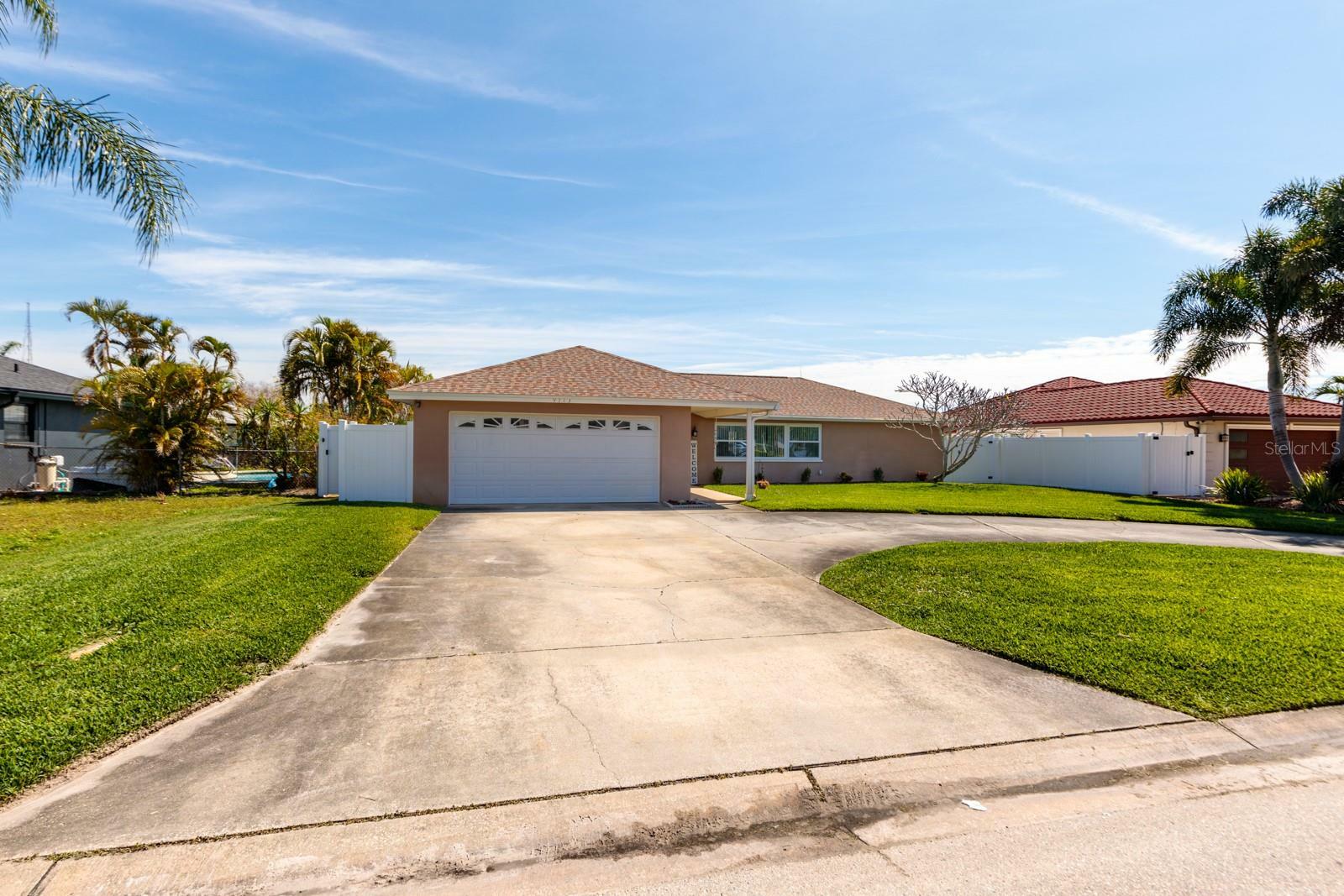 Property Photo:  9773 1st Street NE  FL 33702 