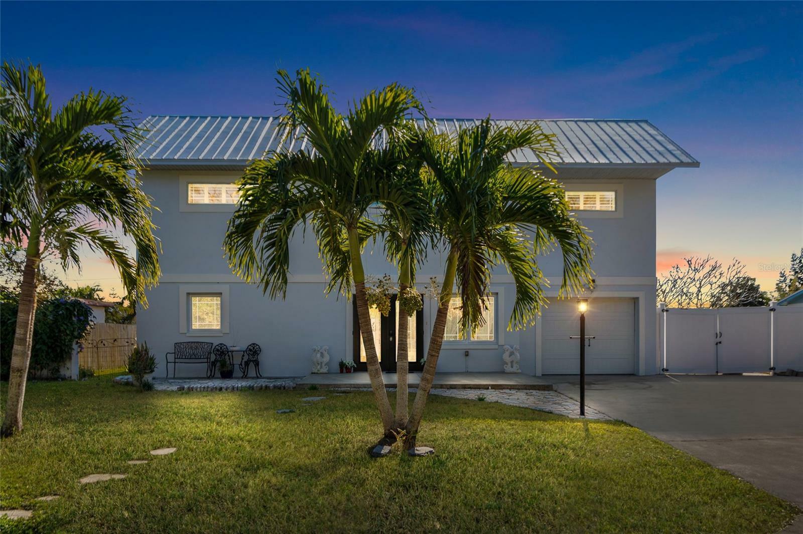 Property Photo:  1790 Ezelle Avenue  FL 33770 