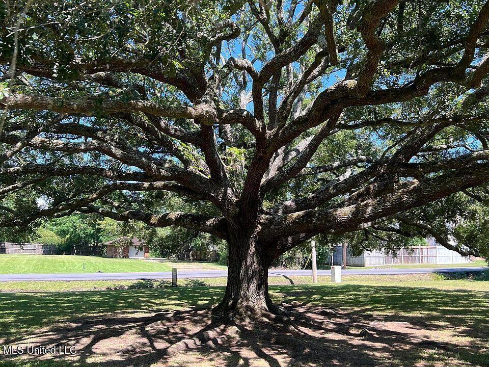 Property Photo: 4375 Courthouse Road MS 39507